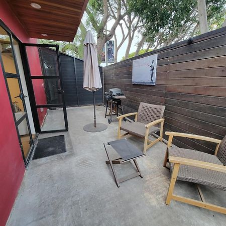Venice Beach Studio With Large Private Patio Steps To The Beach ลอสแอนเจลิส ภายนอก รูปภาพ