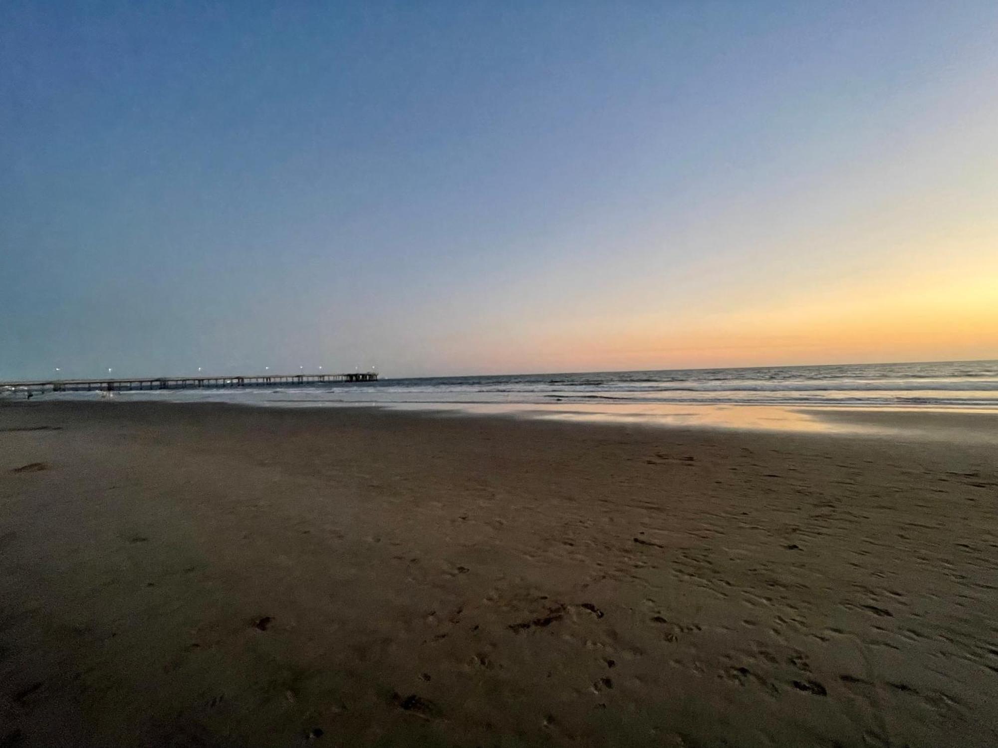 Venice Beach Studio With Large Private Patio Steps To The Beach ลอสแอนเจลิส ภายนอก รูปภาพ